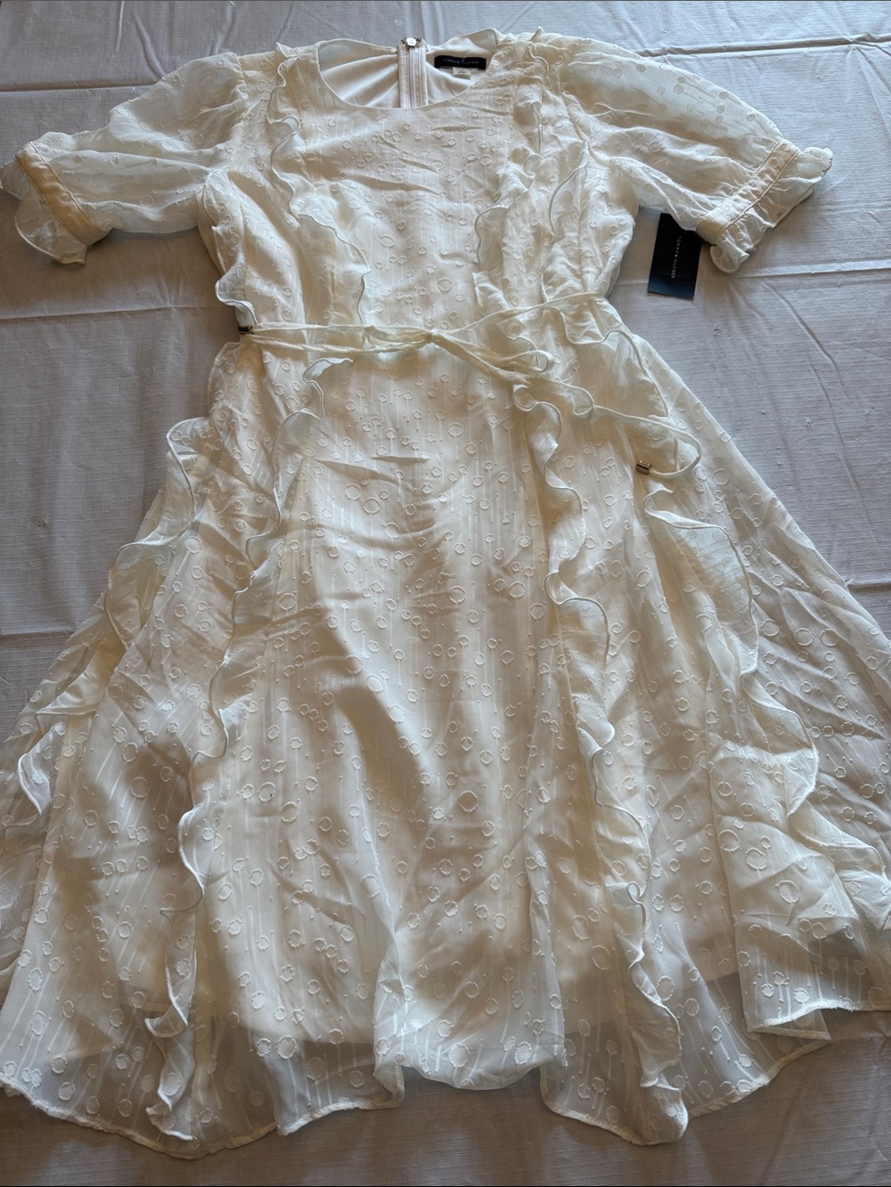 NWT Tommy Hilfiger Ivory Ruffled Midi Dress